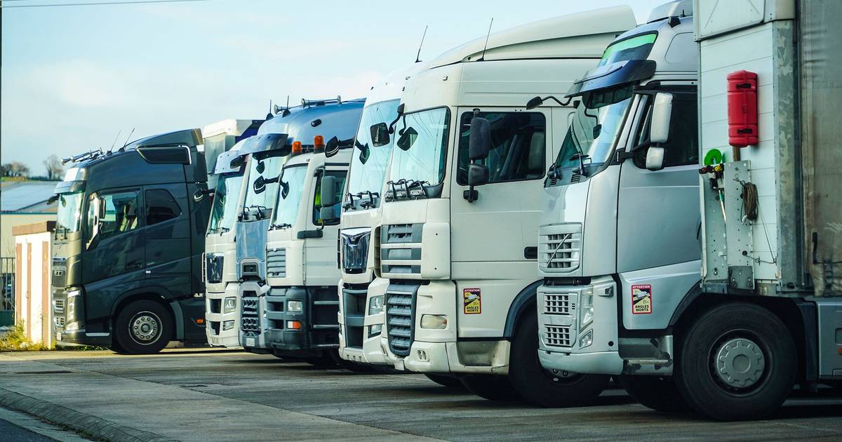 March was a very difficult month: hauliers demand urgent support measures and threaten a strike