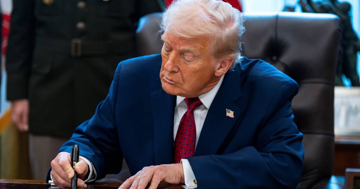 Trump assina ordem executiva para declarar fentanil como “arma de destruição em massa”