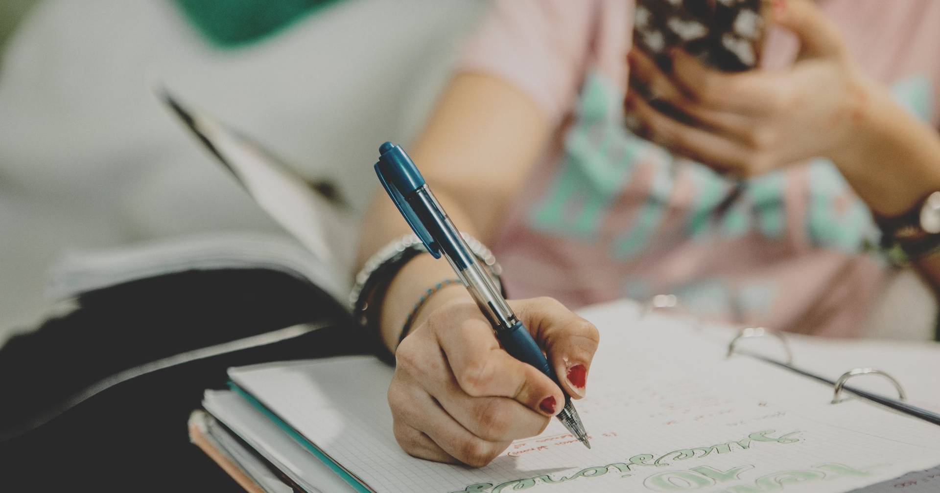 Ensino Superior: concurso nacional de acesso com mais de 56 mil vagas, um aumento nos cursos de Educação e um novo de Medicina