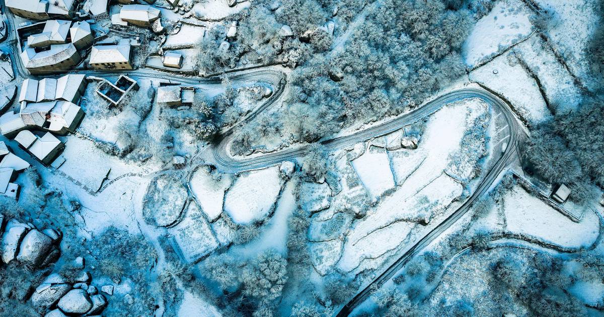 Inverno chega e traz neve a todo o país: veja as imagens