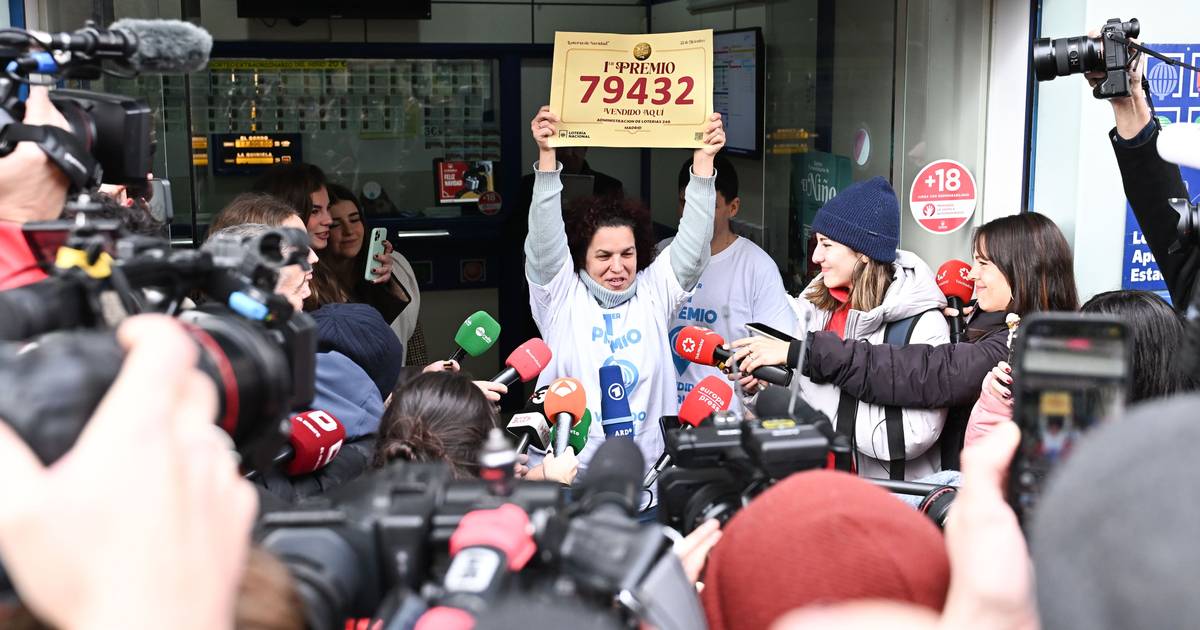 “El Gordo”: a sorte quis que grande parte da lotaria especial de Natal de Espanha calhasse na zona mais afetada pelos incêndios