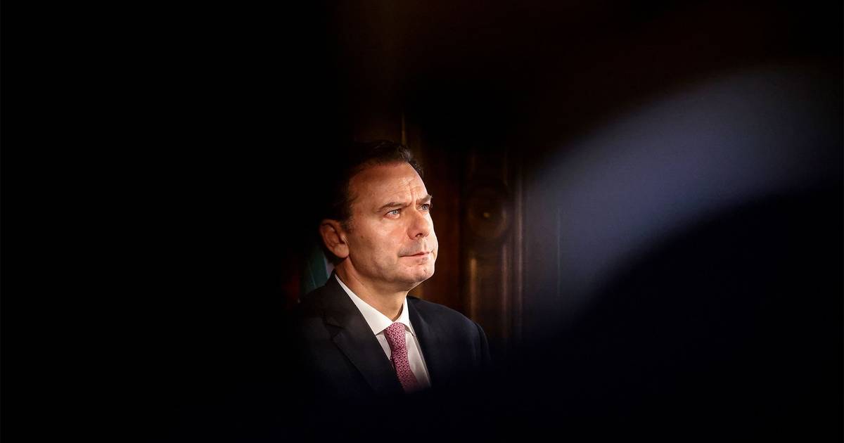 Recurso de Montenegro ao TC suspende escrutínio a empresas de políticos