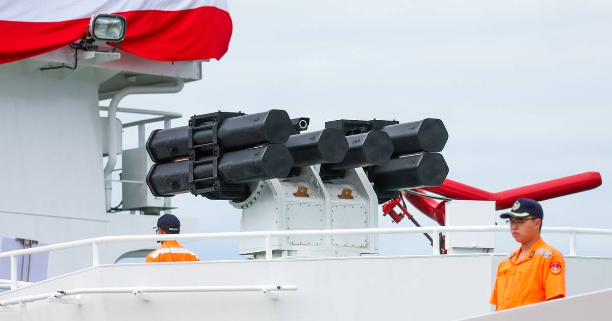 China acusa EUA de "acelerar cenário de guerra" com vendas de armas a Taiwan