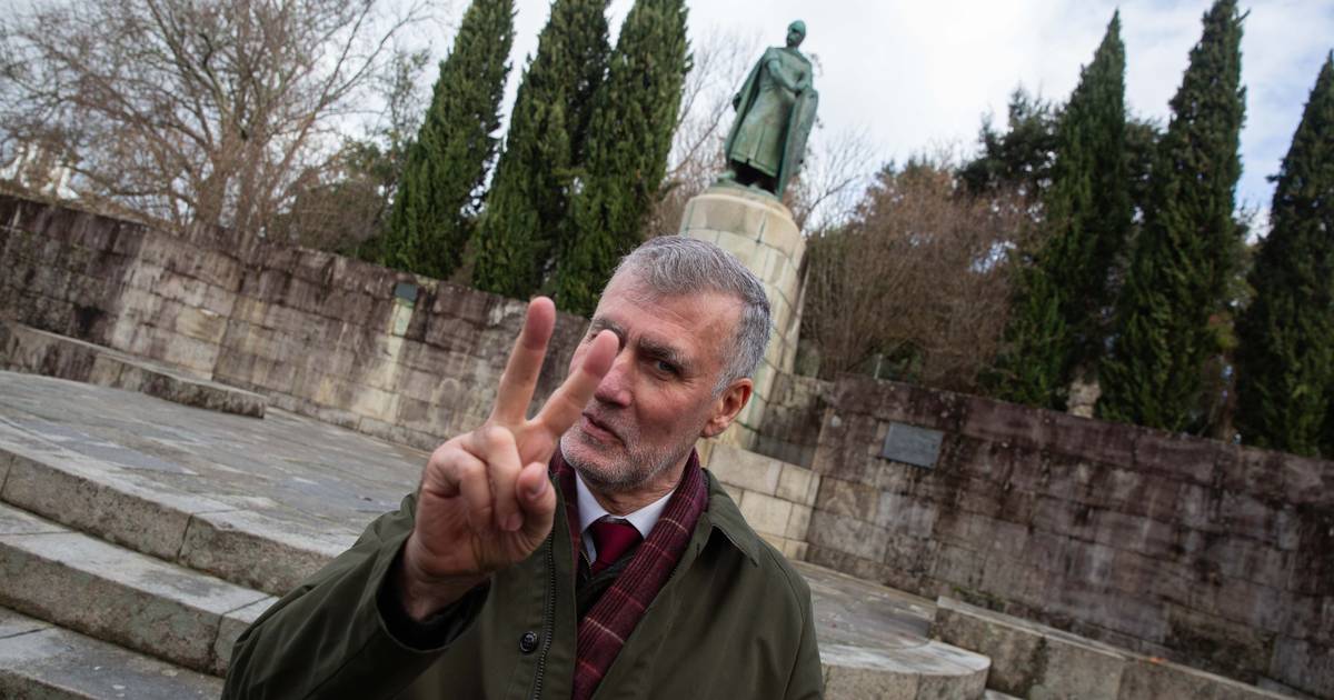 Entre arruadas e feiras, Gouveia e Melo atira a todos e promete manter o tom em Belém: “Sou crítico quando o Governo está a errar”