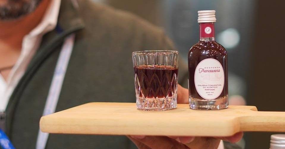 Com receita secreta, conheça o licor de ginja alentejano premiado no Reino Unido