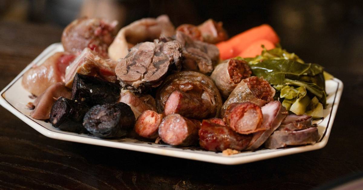 Em Montalegre, a Rainha do Fumeiro celebra-se à mesa com o rei Cozido à Barrosã