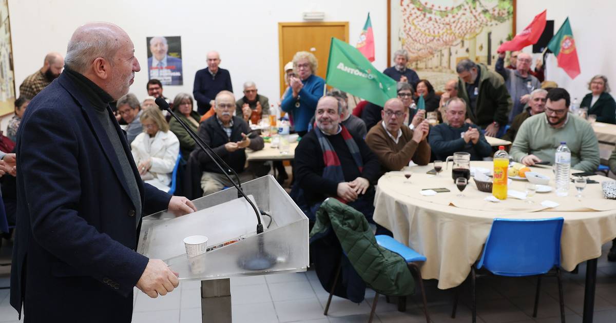 António Filipe responde a Montenegro: "Essas pessoas terem morrido não é um percepção"