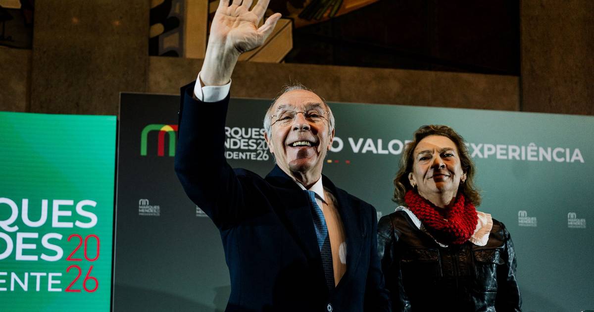 "Abordarei com toda a frontalidade": Marques Mendes não "tomou decisão" sobre canal para voltar ao comentário, mas promete falar sobre MAI