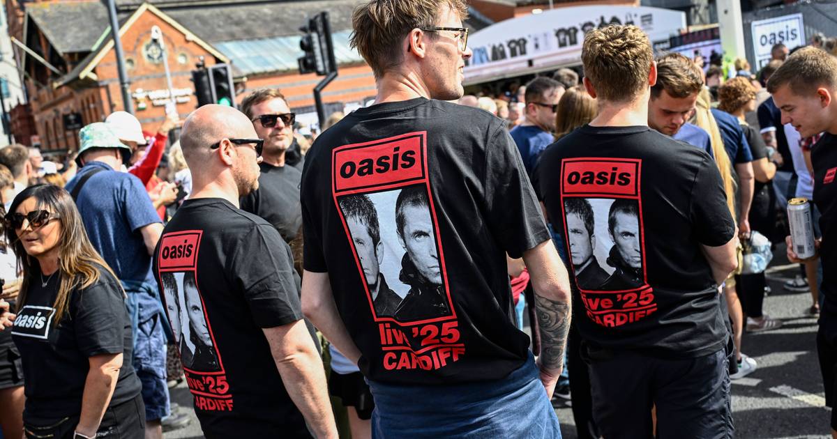 Jovem que planeou atentado à bomba em concerto dos Oasis condenado a 14 meses de internamento numa casa de correção