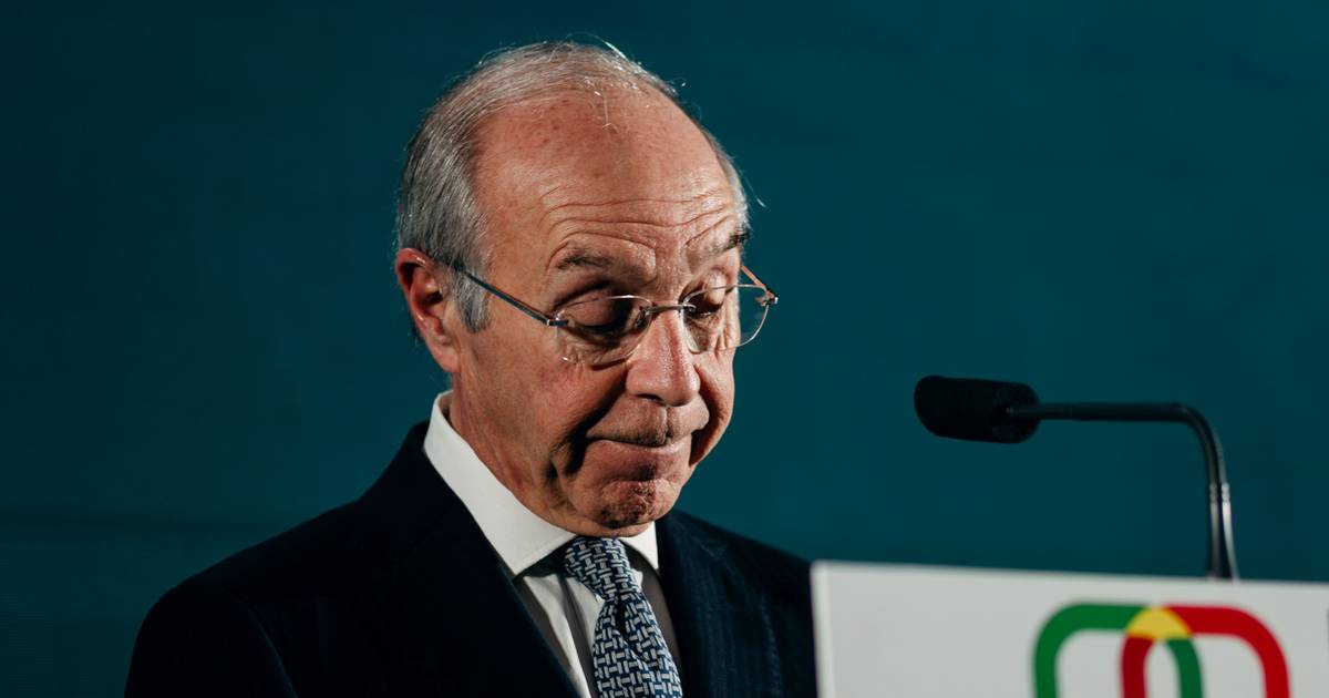 Marques Mendes absolves the government of blame for the defeat and, for the time being, supports no one in the second round