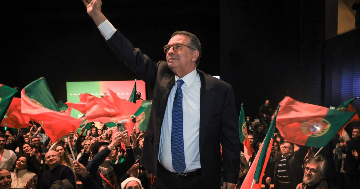 Líder da bancada da IL e José Miguel Júdice entre as várias personalidades da direita que declaram apoio a Seguro na segunda volta