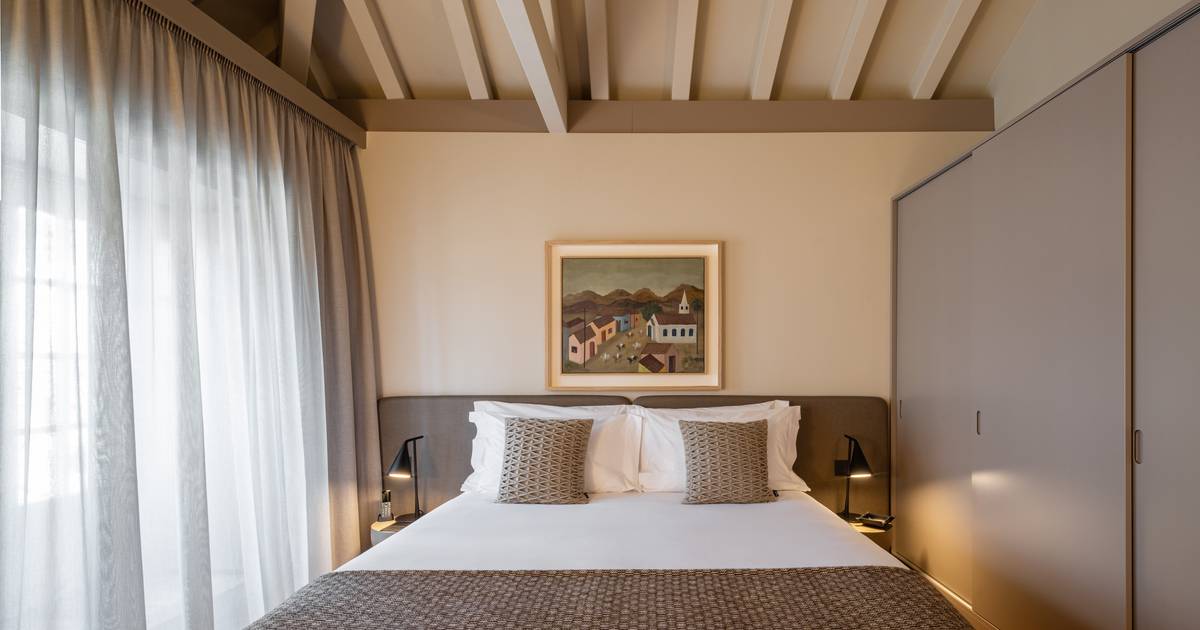 Brazilian art, Swiss details and Portuguese craftsmanship meet in this boutique hotel in Porto's Ribeira