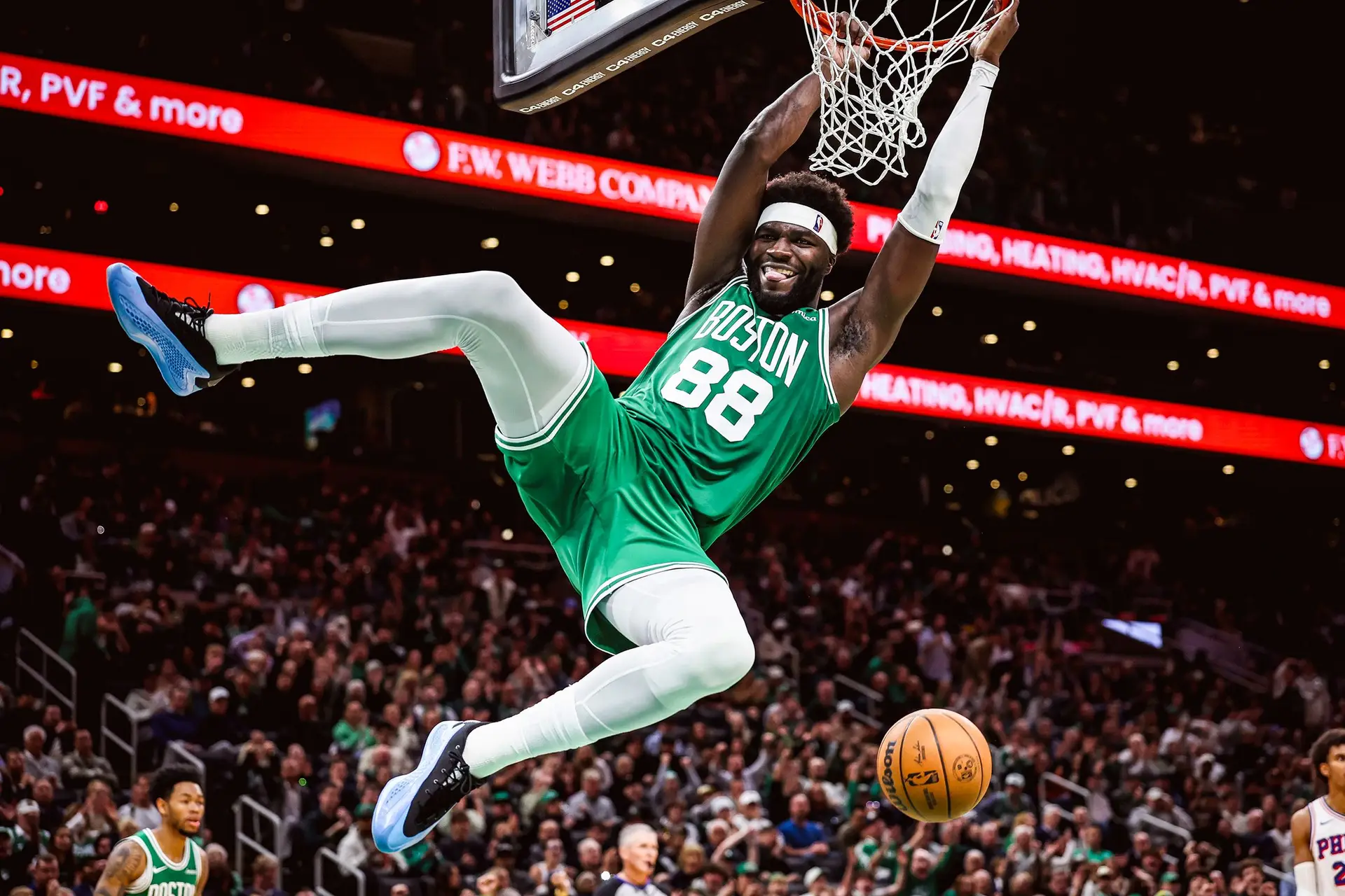 Saída de três postes do plantel permitiu ao 88 afundar mais vezes