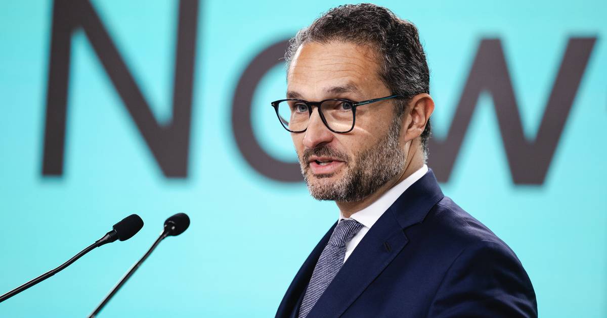 Governo promove Portugal como 'hub' europeu de IA e procura investimento "astronómico" na Califórnia