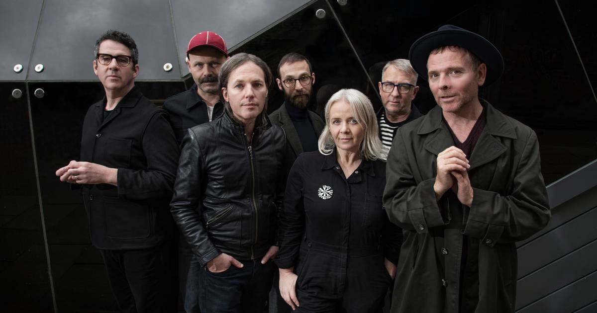 Belle and Sebastian in Lisbon this summer: will play the classic "If You're Feeling Sinister" (1996)