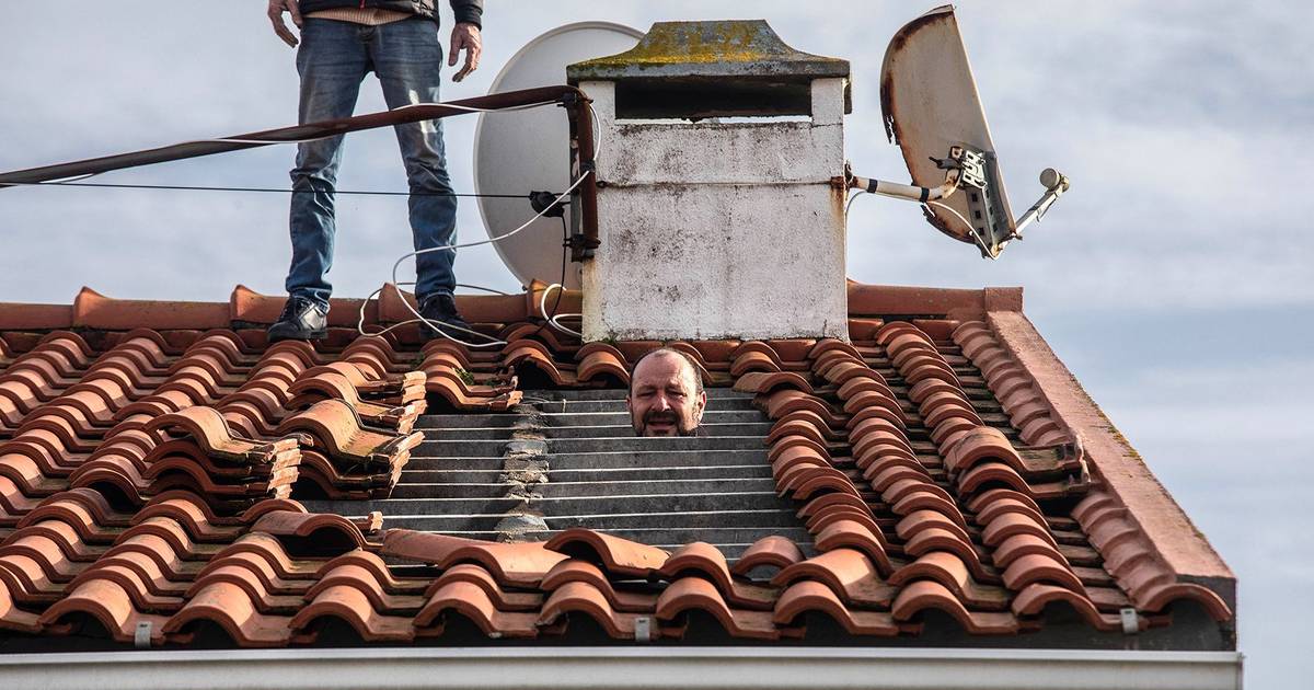 Around 340,000 homes still without power; Civil Protection recorded 2,050 incidents yesterday