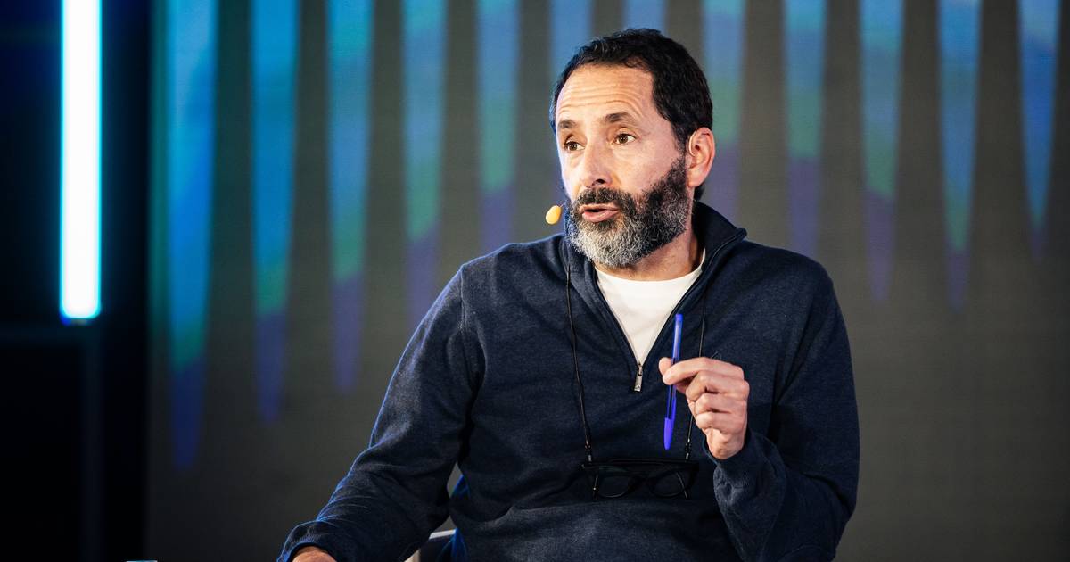 “Depois de lhe assassinarem o marido, ela assassina a música dele”: Miguel Góis disserta sobre a contribuição musical de Yoko Ono