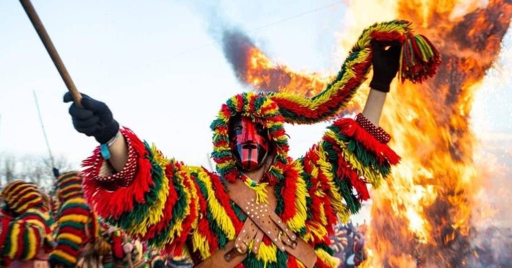 Caretos de Podence: saiba onde comer e dormir durante o “Carnaval mais genuíno de Portugal”