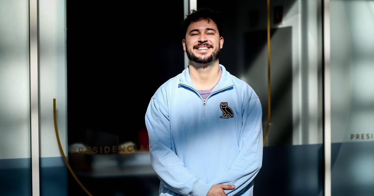 Vítor Sá: “Para me convidarem para noites de stand-up dizia que estava em Lisboa. Nunca estava, vinha de Santa Maria da Feira para atuar 10 minutos”