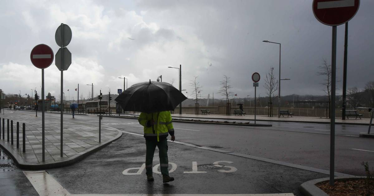 Coimbra: “situação de risco grave acabou”, mas populações em zonas alagadas ainda não devem voltar a casa