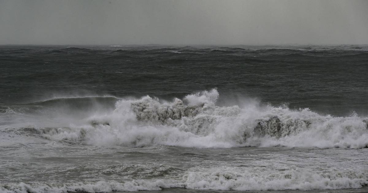 Esposende coast may lose 28 metres of beach