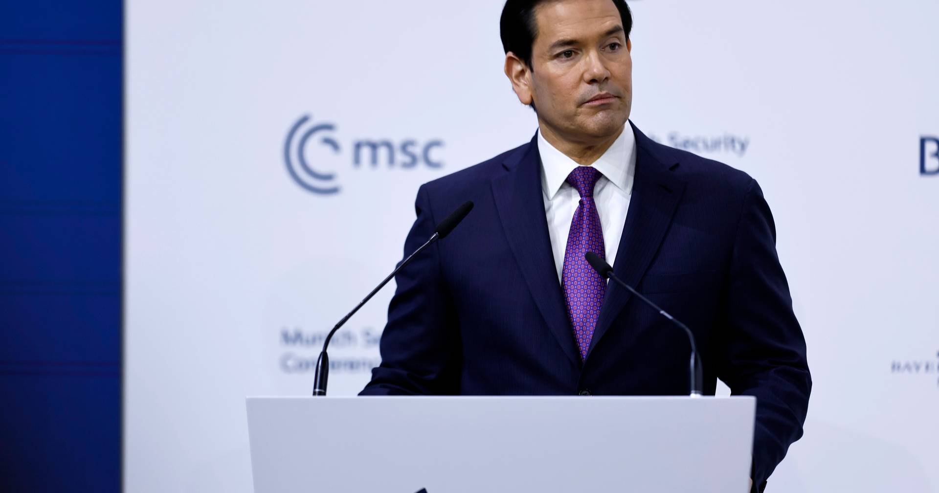 Mais diplomacia, História e Fukuyama: Rubio fez avisos amenos à Europa mas não largou os “clichês à Trump”
