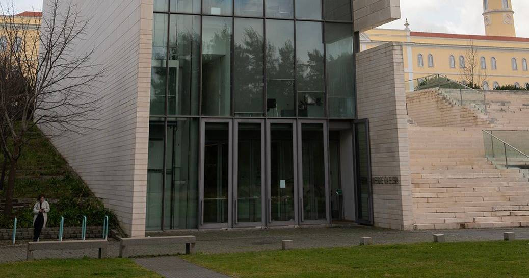Repetição das eleições na Universidade Nova de Lisboa volta a falhar por falta de quórum