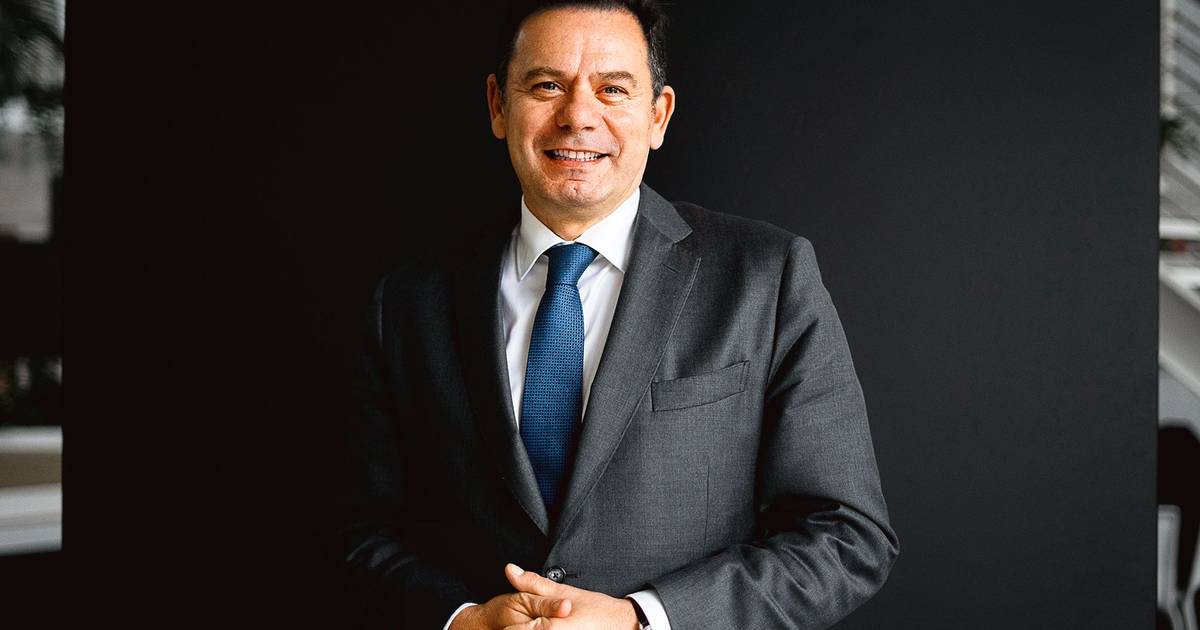 Montenegro salienta que cumpriu todos os deveres de declaração sobre Spinumviva