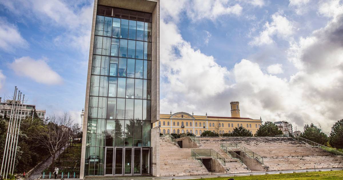 Bacelar Gouveia na origem do ‘englishgate’ na Universidade Nova