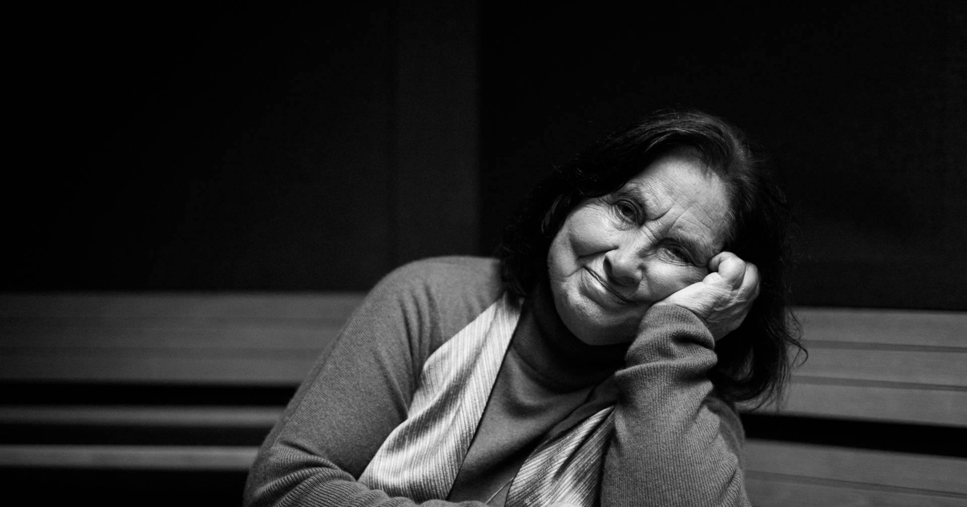 Isabel do Carmo (parte 2): “Continuo a dar consultas aos 85 anos porque adoro ouvir histórias de vida e gosto mesmo de ajudar os outros” Isabel do Carmo (parte 2): “Continuo a dar consultas aos 85 anos porque adoro ouvir histórias de vida e gosto mesmo de ajudar os outros”