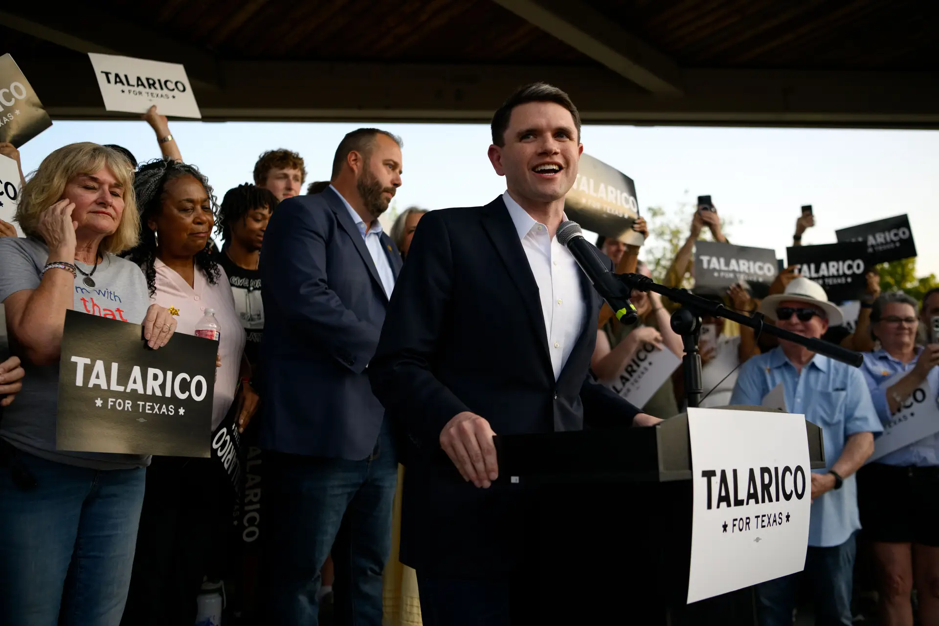 “Jesus liberta, o nacionalismo cristão controla”: James Talarico, o ...