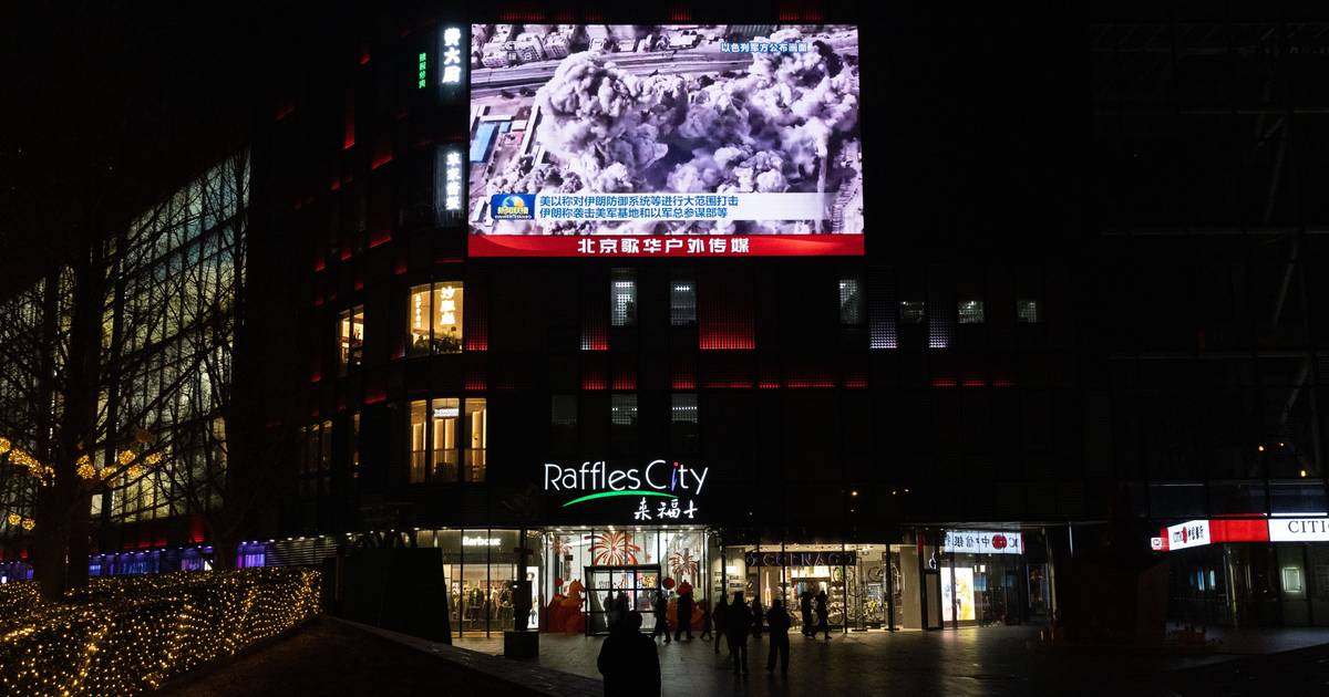 Ataques ao Irão atingem interesses chineses, mas Pequim limita-se ao apoio diplomático