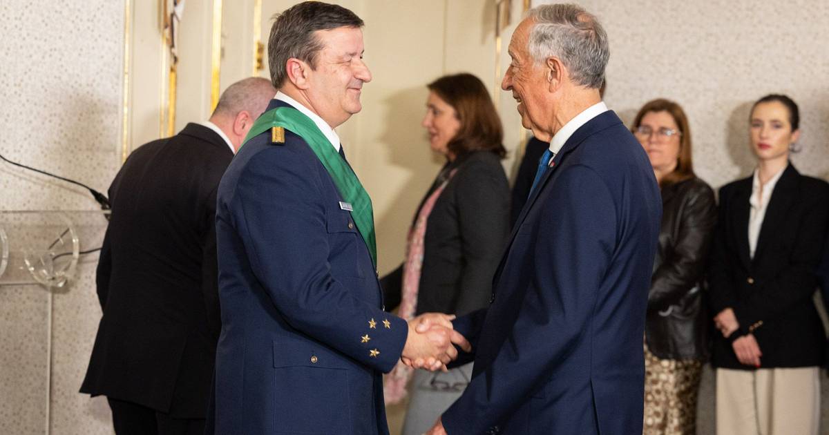 Marcelo revela mal-estar ao retardar a nomeação de chefes militares, em cerimónia sem comunicação social