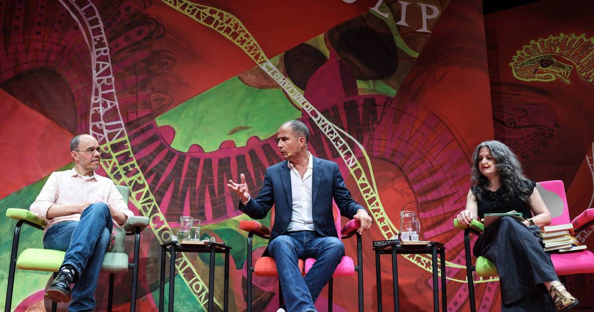 Caetano Galindo: “No Brasil somos definidos como os malucos esquisitos da América do Sul que falam português. É um presente grande, é muito forte para nós”