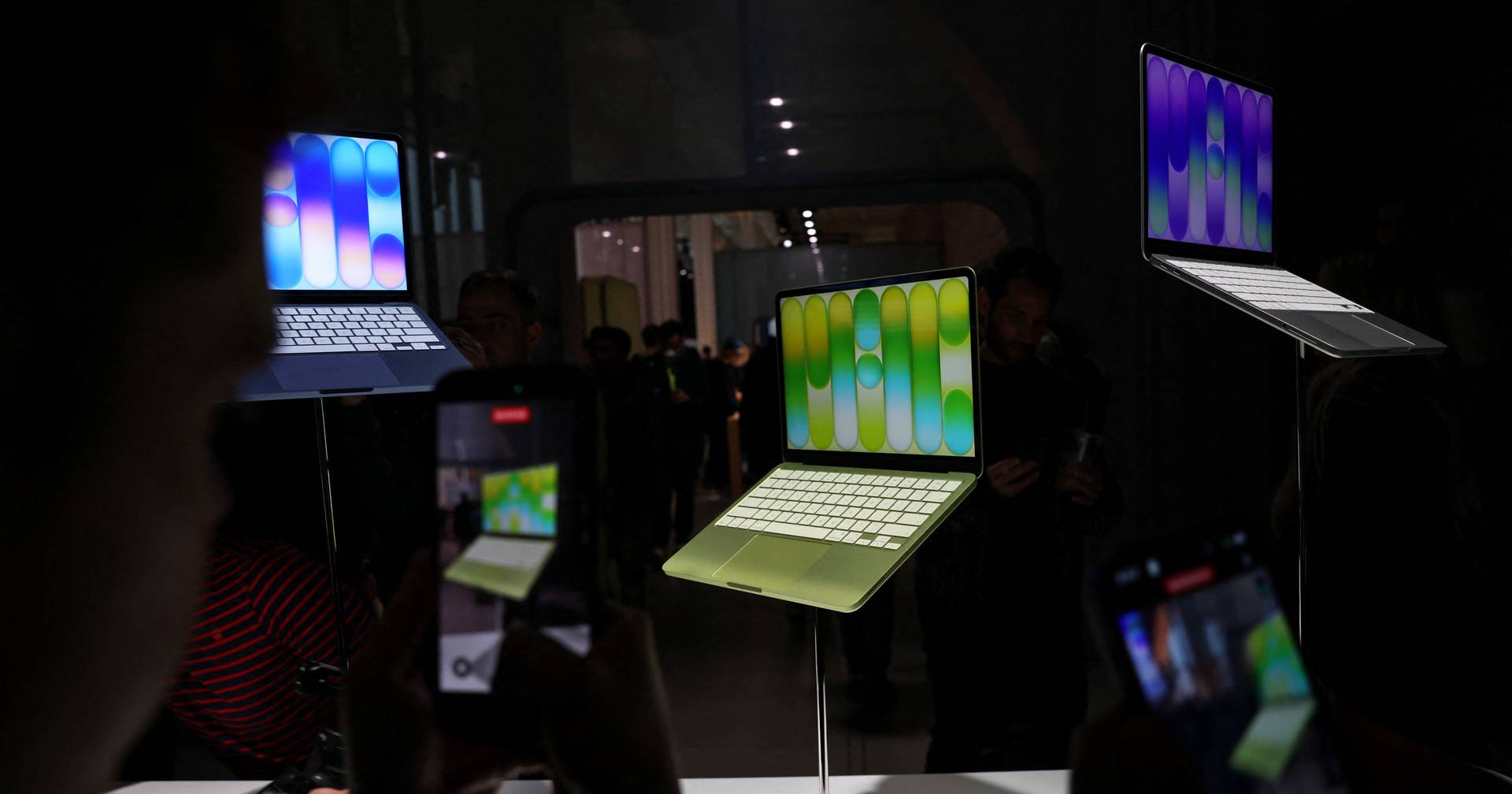 MacBook Neo é “uma bomba” da Apple num mercado de computadores sob pressão