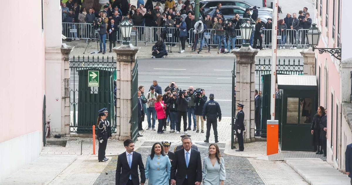 Sopa de peixe com os chefes de Estado e um fugaz contacto com a população: as primeiras horas de Seguro em Belém