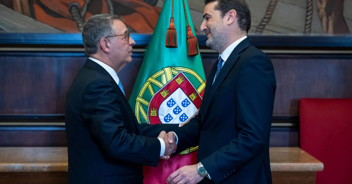 Direita elogia discurso “equilibrado” de Seguro e destaca apelo à estabilidade