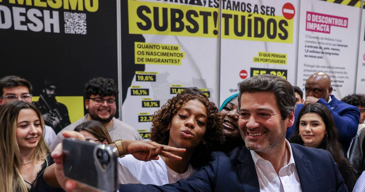 NOVA FCSH pede à Futurália que garanta que feira não é usada para "mensagens discriminatórias"