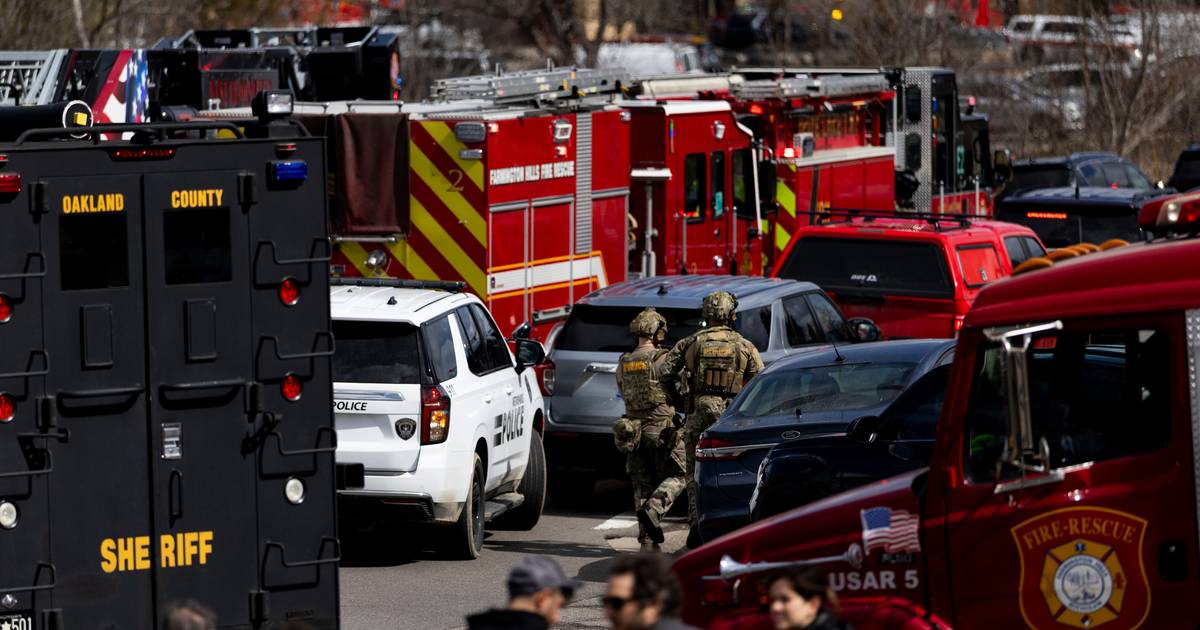 EUA: homem armado embate o carro contra uma sinagoga e escola judaica