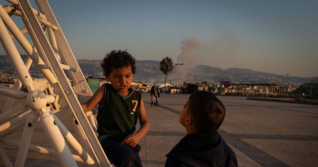 No Líbano “algumas crianças não querem comer: ouvem explosões de manhã à noite e perderam familiares”