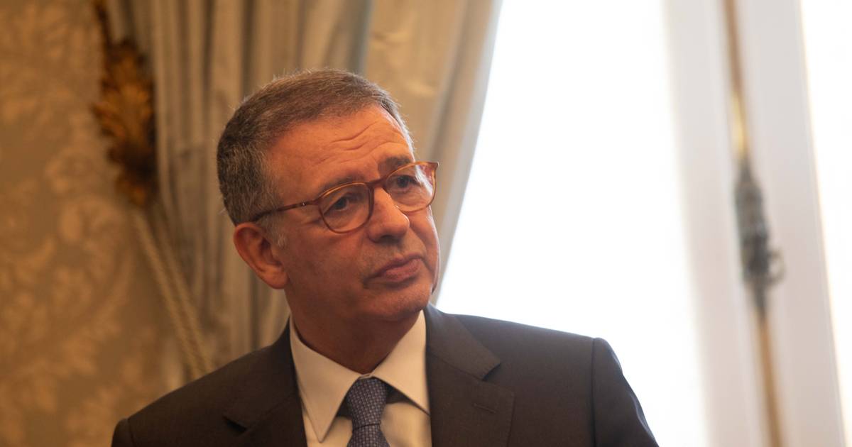 António José Seguro faz primeira viagem oficial a Madrid para encontro com Rei Felipe VI