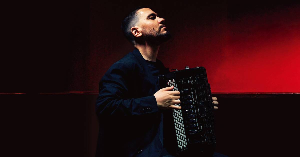 O acordeão de João Barradas ocupa o espaço e dilata o tempo: “The Space Within” é um disco brilhante