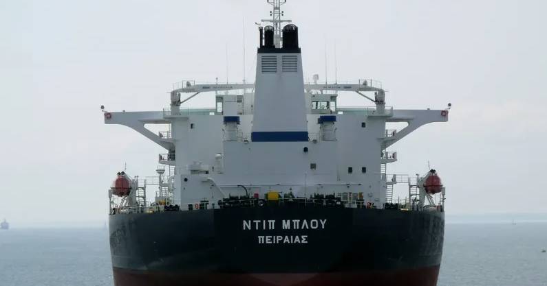 Marinha Francesa interceta petroleiro sob bandeira de Moçambique em operação contra ‘frota fantasma’ russa