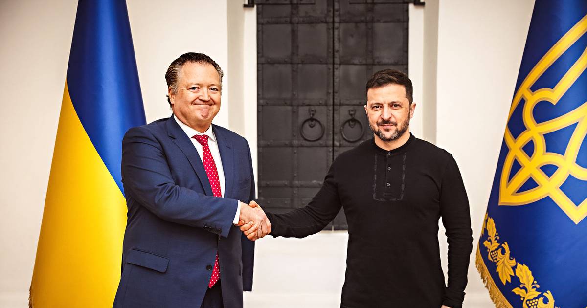 A vida dos diplomatas portugueses, da Ucrânia à Guiné-Bissau