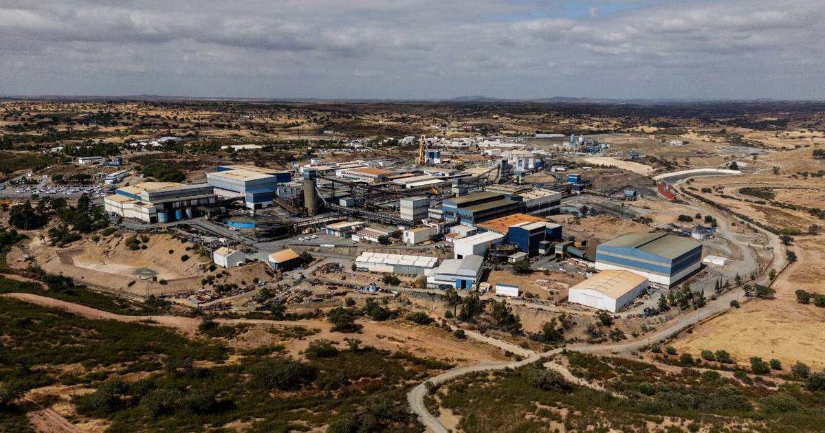 Public Prosecution Service halts the country's largest solar power plant