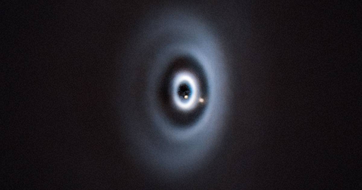 Dois planetas ‘bebés’ descobertos à volta de uma estrela jovem: “É a melhor vista que temos do nosso passado”