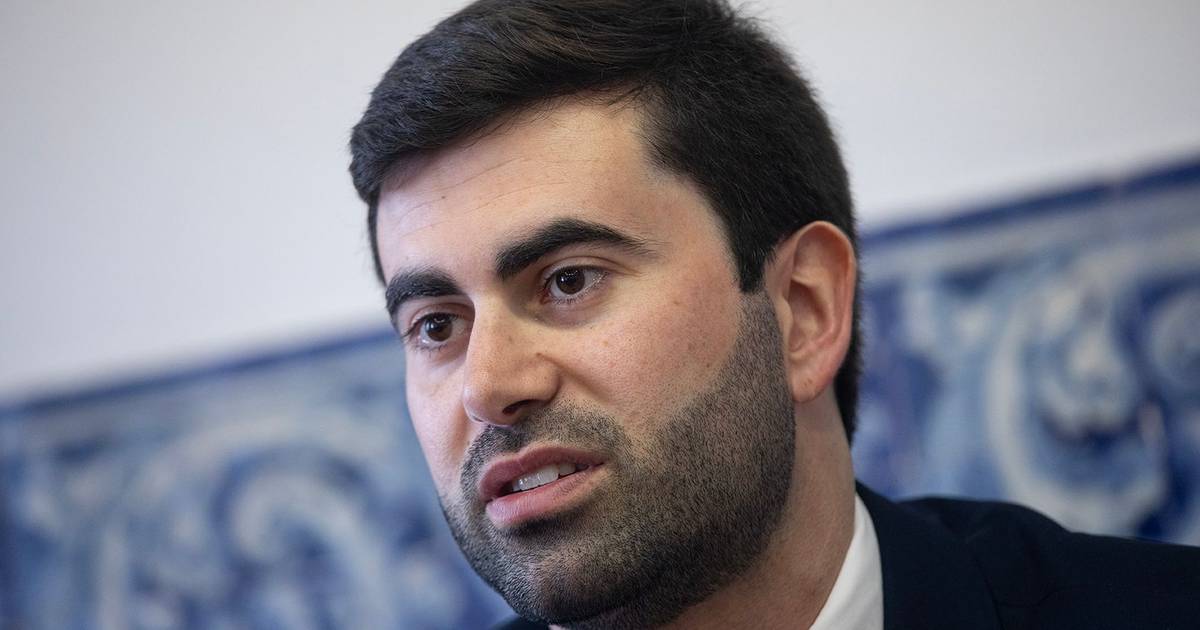 Freguesias pedem ao Governo para poder contratar imigrantes em concursos públicos