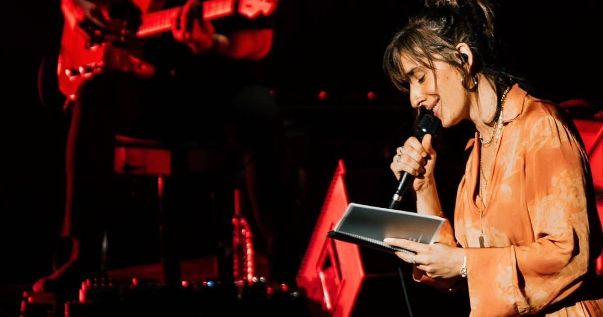 The A Garota Não event at the CCB: and reader, have you ever asked your mother what she would have liked to have been?