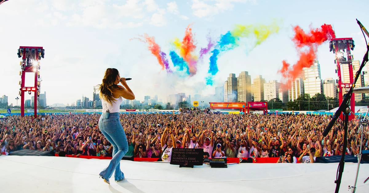 Ivete Sangalo anuncia concerto em Cascais do espetáculo “Ivete Clareou”: 5 horas de duração, palco 360º e bilhetes a partir de 60 euros