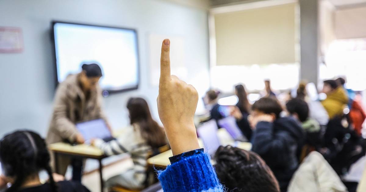 Novas aprendizagens essenciais de todas as disciplinas entram em consulta pública